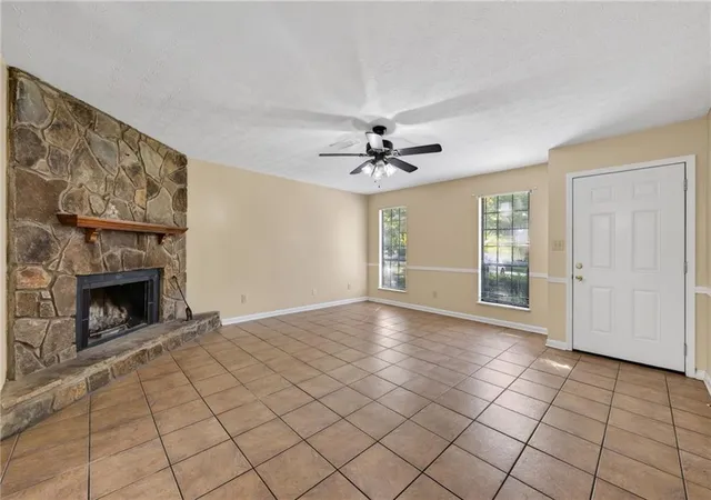 Photo 4 of Sale Pending at 5350 Greenhedge Trl, Stone Mountain, GA 30088 | MLS# 7827685 | Listing updated on 2026-10-17