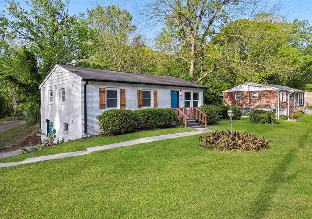 Photo 2 of Single family home for sale at 3155 Delmar Ln, Atlanta, GA 30311 | MLS# 7827923 | Listing updated on 2026-08-27