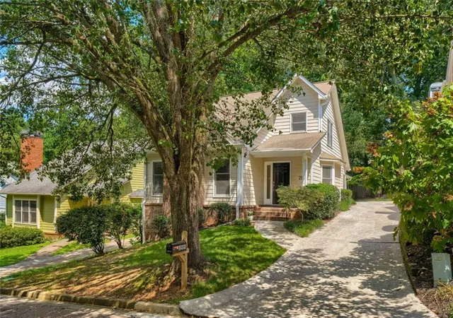 Photo 3 of Single family home for sale at 299 Somerlane Pl, Avondale Estates, GA 30002 | MLS# 7825985 | Listing updated on 2026-08-28