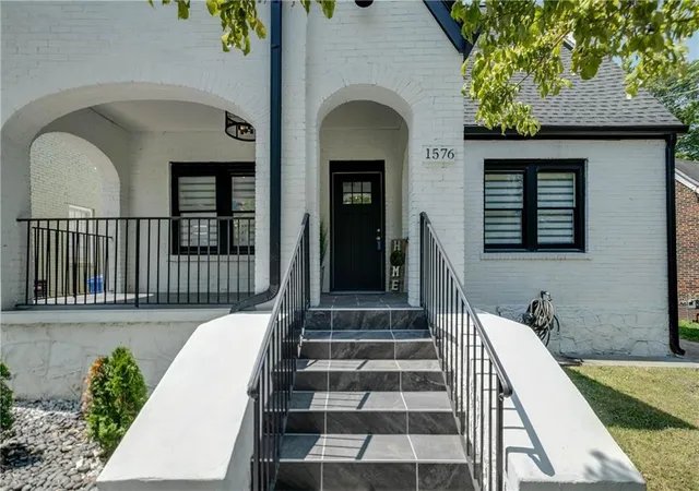 Photo 2 of Single family home for sale at 1576 Beecher St, Atlanta, GA 30310 | MLS# 7827676 | Listing updated on 2026-09-01
