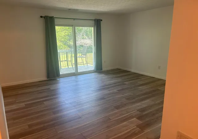 4th image of 1460 Slade Ave, Columbus, OH 43235