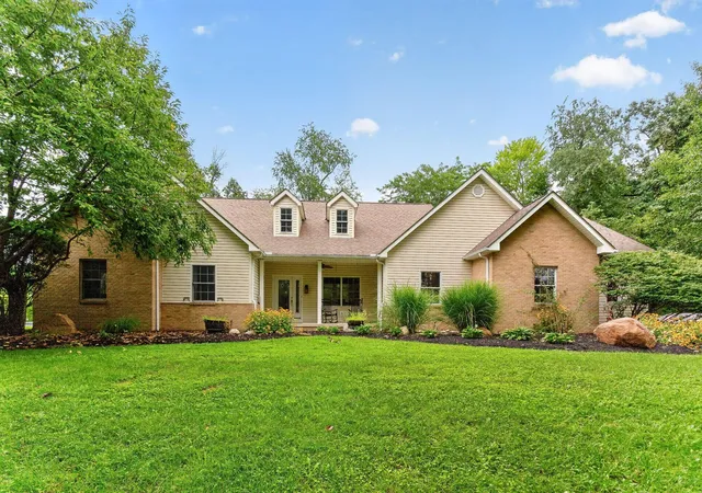 Photo 3 of Single family home for sale at 5440 Pleasant Valley Rd SW, Lancaster, OH 43130 | MLS# 226030993 | Listing updated on 2026-10-05