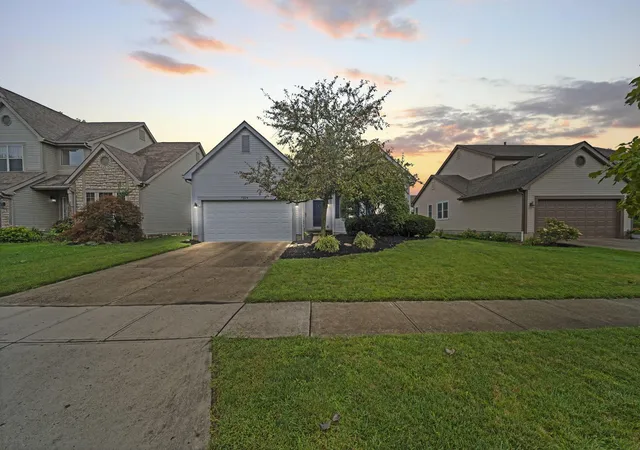 1st image of 5924 Heritage Farms Dr, Hilliard, OH 43026 | MLS# 226031090