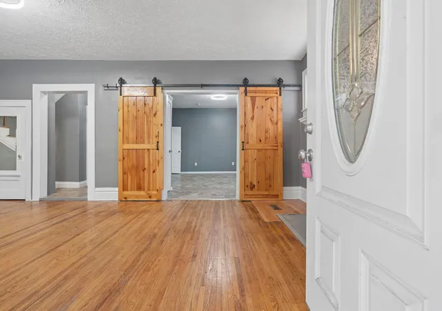 3rd image of 394 Belvidere Ave, Columbus, OH 43223 | MLS# 226031287