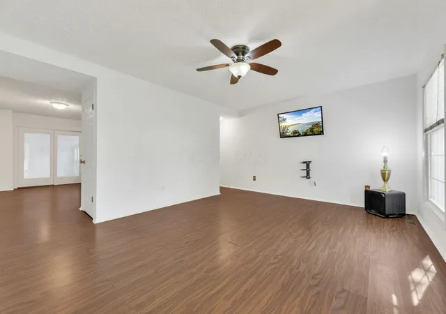 Photo 2 of Condo for sale at 631 Simbury St, Columbus, OH 43228 | MLS# 226032999 | Listing updated on 2026-08-31