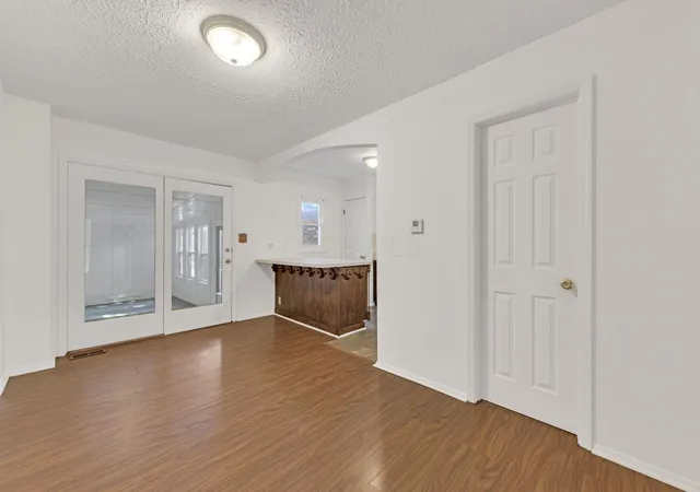 Photo 3 of Condo for sale at 631 Simbury St, Columbus, OH 43228 | MLS# 226032999 | Listing updated on 2026-08-31