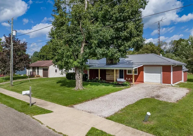 Photo 4 of Single family home for sale at 12068 Schenck Creek Rd, Howard, OH 43028 | MLS# 226033000 | Listing updated on 2026-09-24