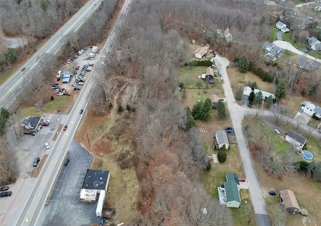Photo 3 of House for sale at 4000 Quaker Ln, North Kingstown, RI 02852 | MLS# 1386569 | Listing updated on 2026-07-23