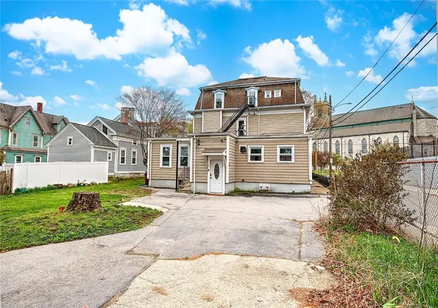 Photo 3 of Single family home for sale at 159 Earle St, Woonsocket, RI 02895 | MLS# 1409823 | Listing updated on 2026-08-31