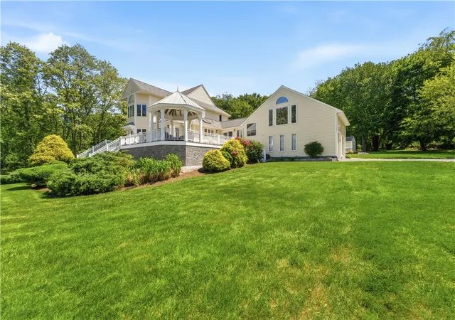 Photo 2 of Single family home for sale at 38 Gondola Ave, Jamestown, RI 02835 | MLS# 1414056 | Listing updated on 2026-08-30