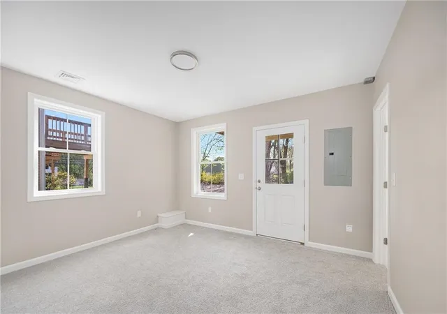 Photo 5 of Condo for sale at 40 Farnum Pike #3, Smithfield, RI 02917 | MLS# 1415754 | Listing updated on 2026-08-29