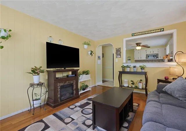 Photo 5 of Sale Pending at 25 Hunter Dr, Cumberland, RI 02864 | MLS# 1416581 | Listing updated on 2026-08-30