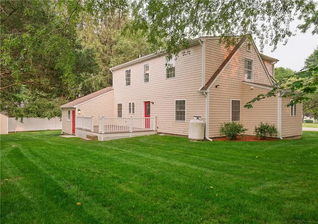 Photo 2 of Single family home for sale at 25 Pleasant Ave, Narragansett, RI 02882 | MLS# 1418561 | Listing updated on 2026-08-30