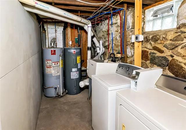4th image of 32 Slater St, Fall River, MA 02720