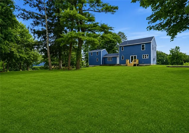 Photo 4 of Single family home for sale at 533 Scituate Ave, Cranston, RI 02921 | MLS# 1418966 | Listing updated on 2026-08-30