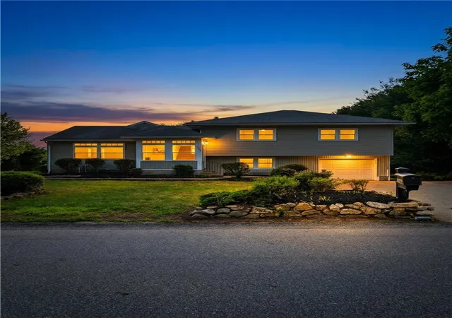 Photo 2 of Single family home for sale at 285 Angell Rd, Lincoln, RI 02865 | MLS# 1419169 | Listing updated on 2026-08-29