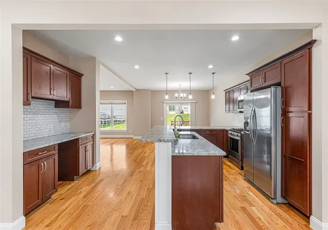 Photo 5 of Condo for sale at 102 Hunting Hl Dr, Cumberland, RI 02864 | MLS# 1419521 | Listing updated on 2026-08-30