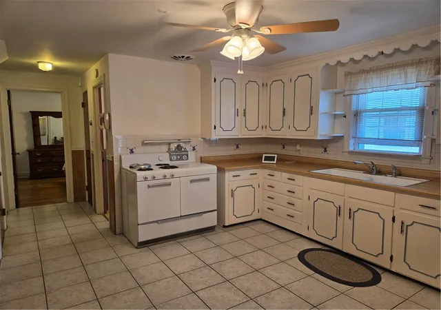5th image of 94 Langdon St, Providence, RI 02904 | MLS# 1419716