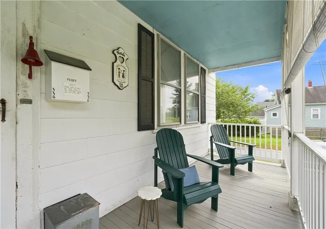 Photo 4 of Sale Pending at 334 Middle Hwy, Barrington, RI 02806 | MLS# 1418599 | Listing updated on 2026-08-28