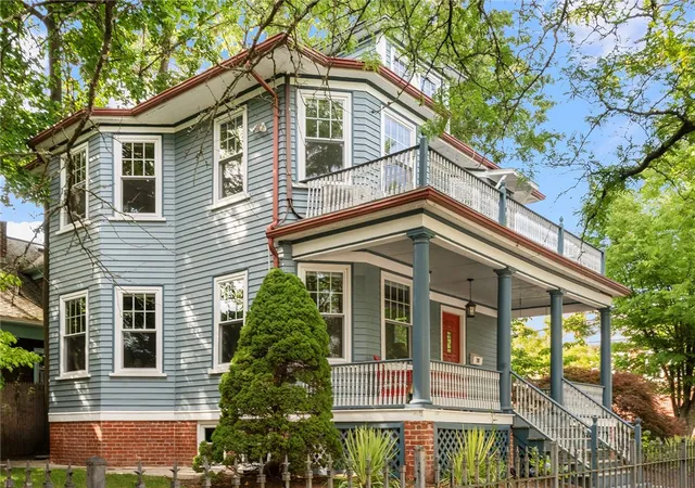 Photo 2 of Sale Pending at 700 Hope St, Providence, RI 02906 | MLS# 1419811 | Listing updated on 2026-08-30