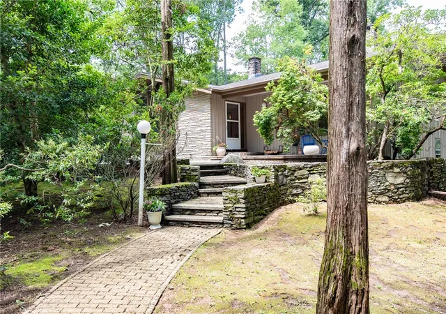 Photo 2 of Sale Pending at 165 Kent Dr, East Greenwich, RI 02818 | MLS# 1420013 | Listing updated on 2026-08-30