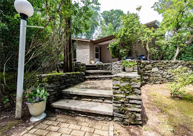Photo 3 of Sale Pending at 165 Kent Dr, East Greenwich, RI 02818 | MLS# 1420013 | Listing updated on 2026-08-30