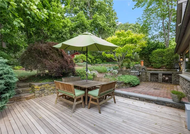 Photo 3 of Single family home for sale at 10 Nayatt Rd, Barrington, RI 02806 | MLS# 1420904 | Listing updated on 2026-08-29