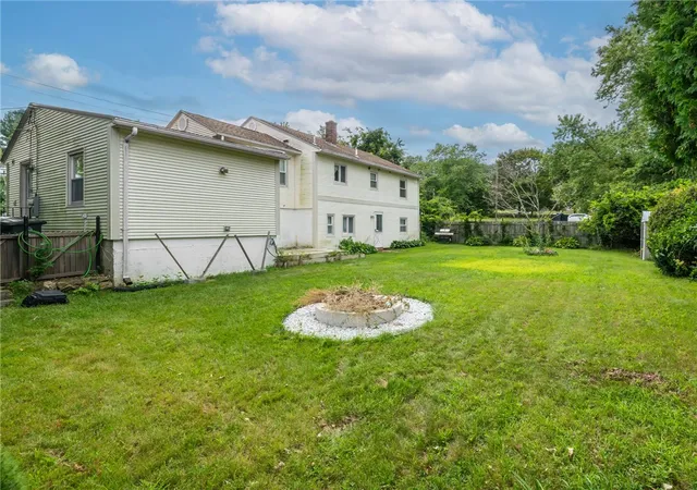 Photo 2 of Single family home for sale at 171 Tiogue Ave, Coventry, RI 02816 | MLS# 1420917 | Listing updated on 2026-08-30