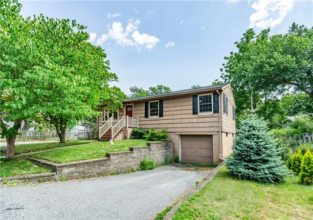 Photo 2 of Sale Pending at 41 Mount View Ave, North Kingstown, RI 02852 | MLS# 1420974 | Listing updated on 2026-08-30