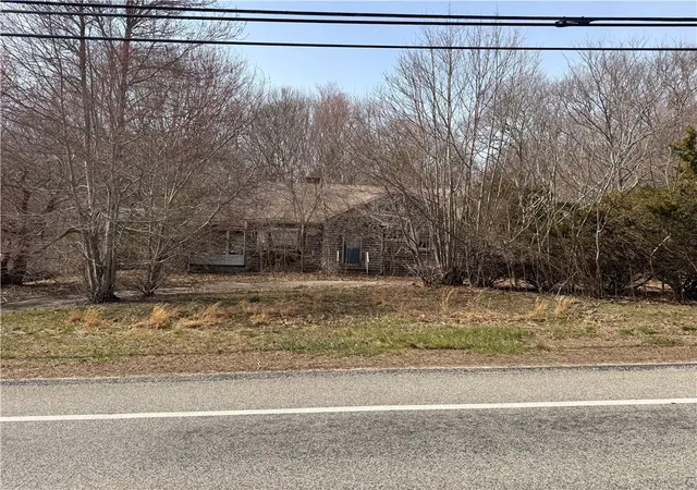 Photo 3 of Single family home for sale at 130 Bulgarmarsh Rd, Tiverton, RI 02878 | MLS# 1420984 | Listing updated on 2026-08-29