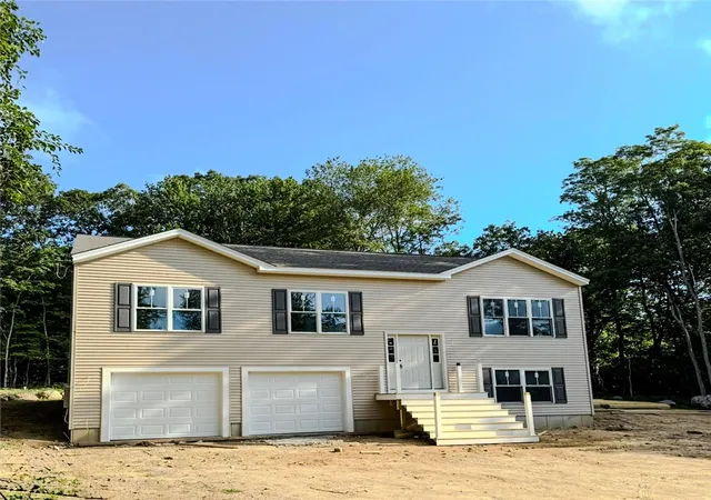 Photo 1 of Single family home for sale at 197 Maxson Hl Rd, Hopkinton, RI 02833 | MLS# 1420973 | Listing updated on 2026-08-31