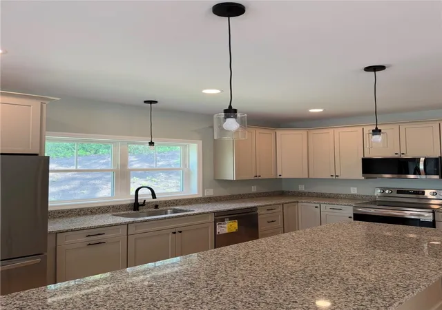 Photo 3 of Single family home for sale at 197 Maxson Hl Rd, Hopkinton, RI 02833 | MLS# 1420973 | Listing updated on 2026-08-31
