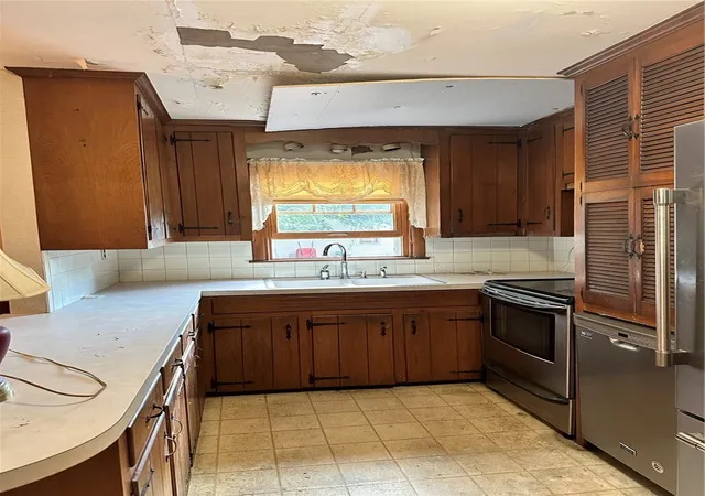 Photo 4 of Single family home for sale at 3848 Diamond Hl Rd, Cumberland, RI 02864 | MLS# 1420863 | Listing updated on 2026-08-31