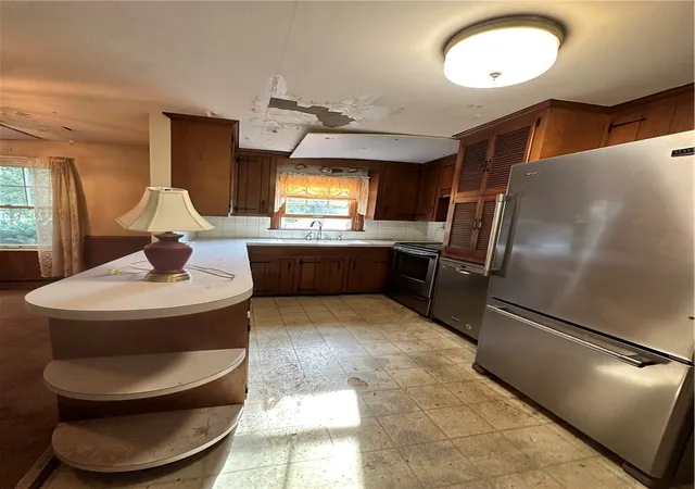 Photo 5 of Single family home for sale at 3848 Diamond Hl Rd, Cumberland, RI 02864 | MLS# 1420863 | Listing updated on 2026-08-31