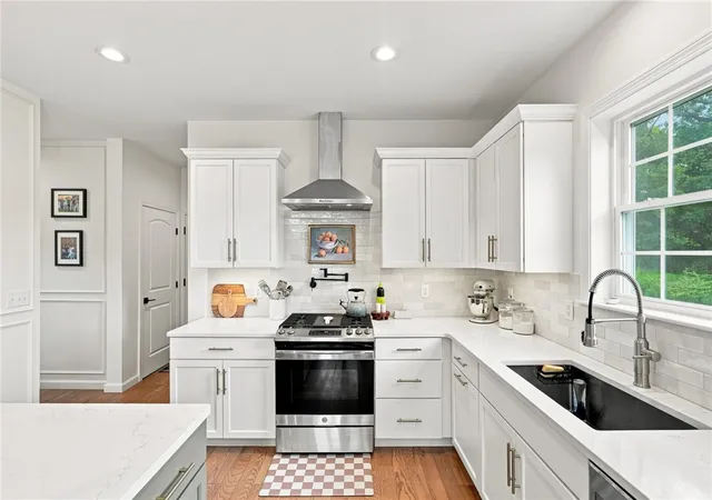 Photo 4 of Sale Pending at 49 Regina Dr, Johnston, RI 02919 | MLS# 1421232 | Listing updated on 2026-09-16