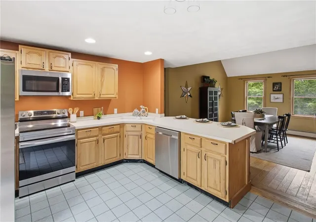 Photo 4 of Single family home for sale at 519 Hazard Rd, West Greenwich, RI 02817 | MLS# 1421539 | Listing updated on 2026-08-30