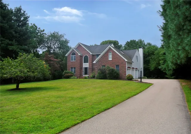 Photo 1 of Single family home for sale at 31 Rolling Meadow Wy, North Kingstown, RI 02852 | MLS# 1421676 | Listing updated on 2026-08-30