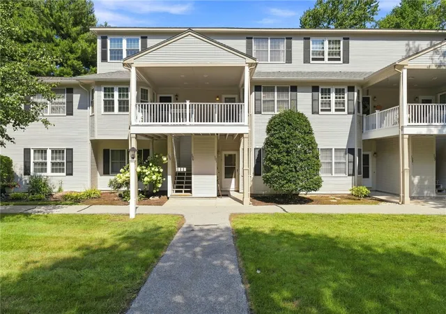 Photo 2 of Condo for sale at 106 Trellis Dr, West Warwick, RI 02893 | MLS# 1421725 | Listing updated on 2026-08-29