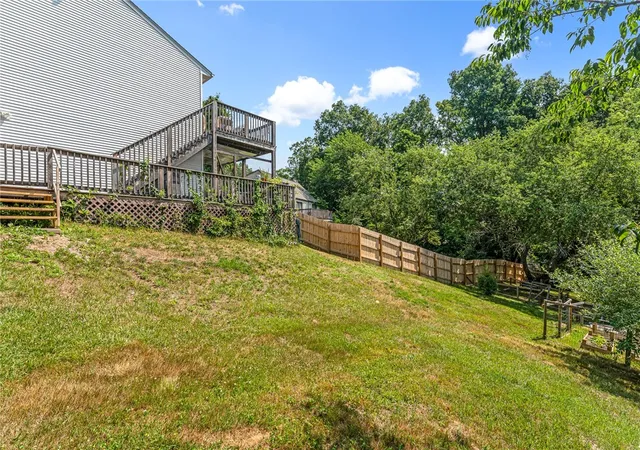 Photo 4 of Single family home for sale at 8 Bratt Ln, West Warwick, RI 02893 | MLS# 1421361 | Listing updated on 2026-08-29