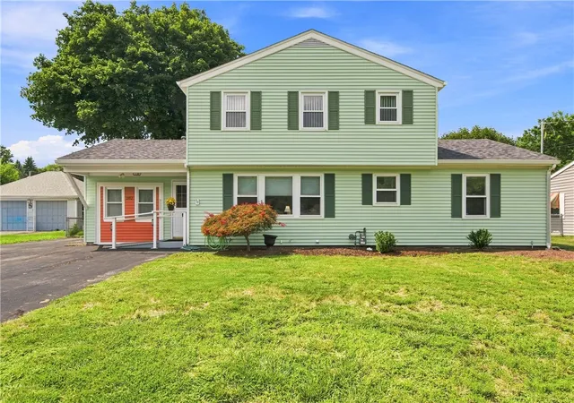 Photo 2 of Single family home for sale at 282 Ronald Ave, Cumberland, RI 02864 | MLS# 1421950 | Listing updated on 2026-08-31