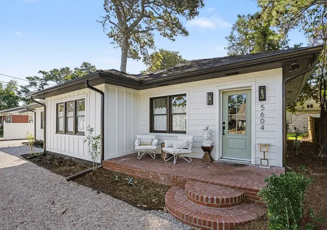 Photo 3 of Single family home for sale at 5604 N Kings Hwy, Myrtle Beach, SC 29577 | MLS# 2614222 | Listing updated on 2026-08-30