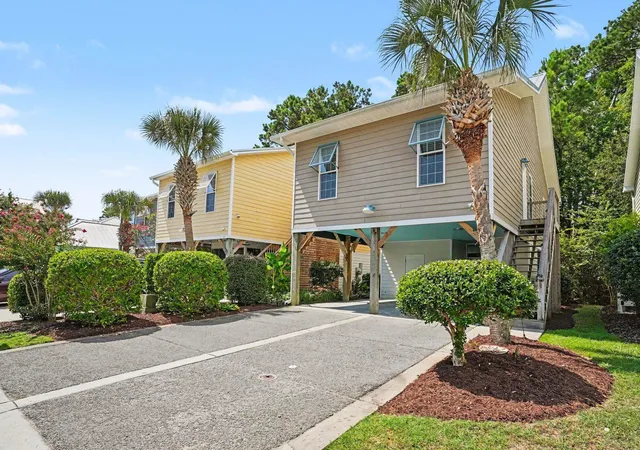 Photo 3 of Single family home for sale at 65 Weatherboard Ct, Pawleys Island, SC 29585 | MLS# 2618051 | Listing updated on 2026-08-31
