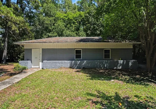 1st image of 411 E Wine St, Mullins, SC 29574 | MLS# 2620367