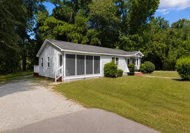 Photo 2 of Sale Pending at 1270 Dirty Branch Rd, Conway, SC 29527 | MLS# 2620786 | Listing updated on 2026-08-30