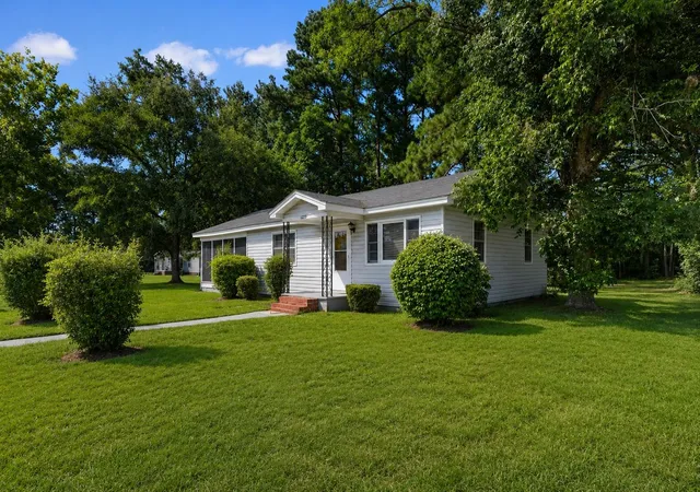 Photo 3 of Sale Pending at 1270 Dirty Branch Rd, Conway, SC 29527 | MLS# 2620786 | Listing updated on 2026-08-30