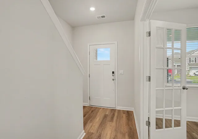 Photo 4 of Single family home for sale at 5130 Yellowstone Dr, Conway, SC 29526 | MLS# 2620976 | Listing updated on 2026-10-04