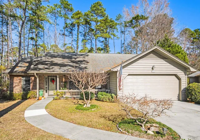 Photo 1 of Single family home for sale at 231 Cricket Ct, Conway, SC 29526 | MLS# 2621033 | Listing updated on 2026-08-30