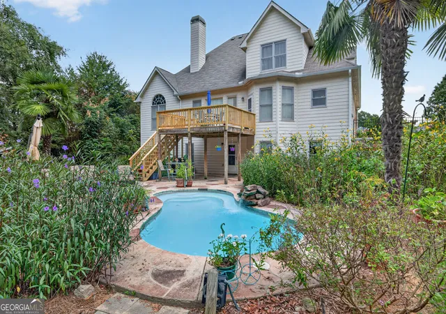 Photo 2 of Single family home for sale at 2194 Ne Indian Shoals Dr Ne, Loganville, GA 30052 | MLS# 10836025 | Listing updated on 2026-09-13