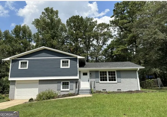 Photo 1 of Single family home for sale at 3972 Emerald North Dr, Decatur, GA 30035 | MLS# 10836015 | Listing updated on 2026-09-23