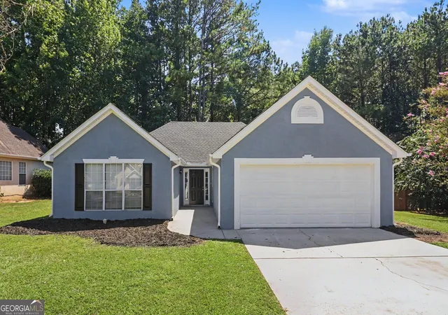 Photo 3 of Single family home for sale at 140 Cannon Dr, Fayetteville, GA 30214 | MLS# 10828778 | Listing updated on 2026-09-17